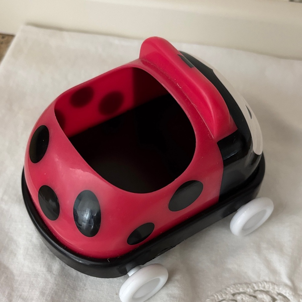 Lil’ Cutesies Red Ladybug Doll with Ride-On Buggie Car - Picture 10 of 12
